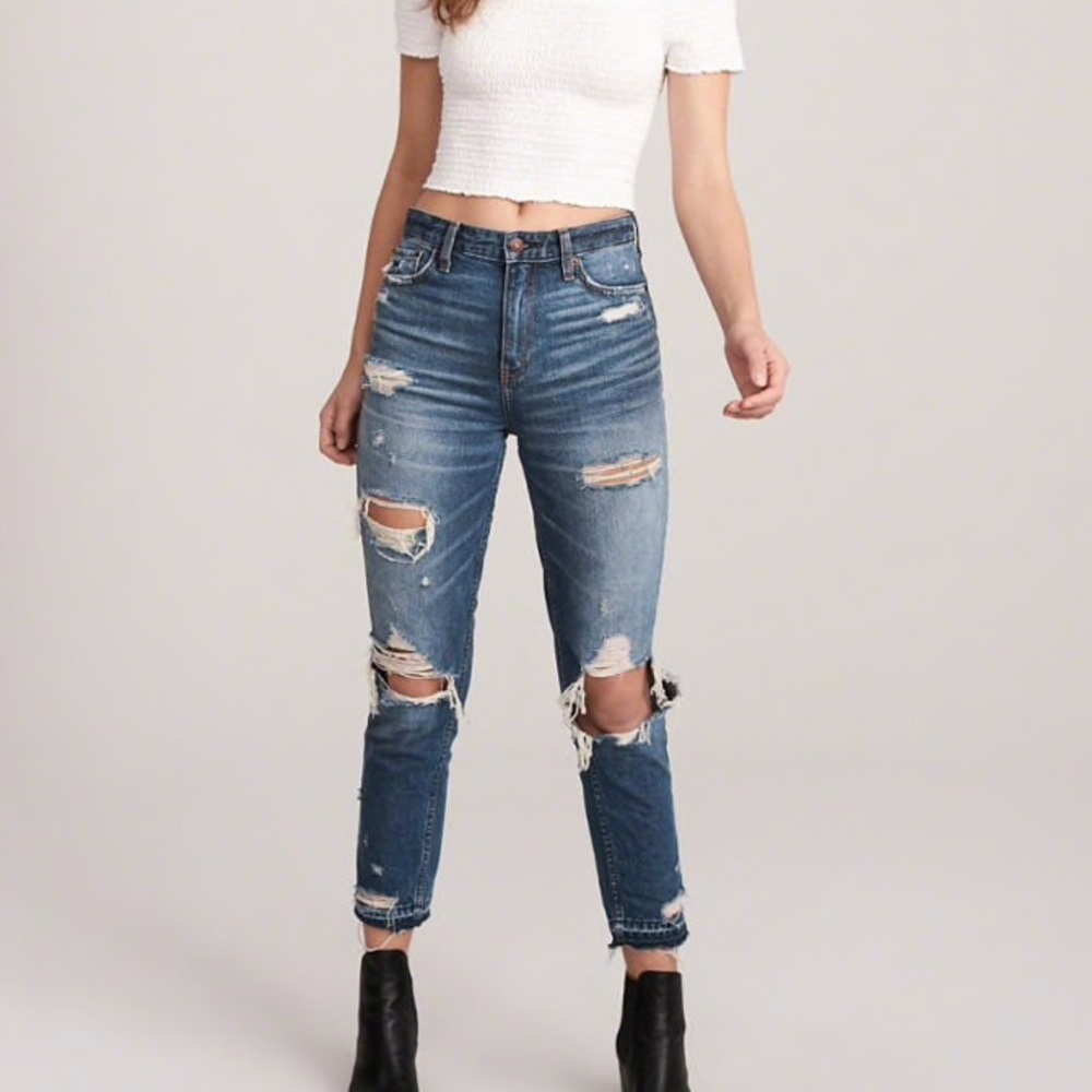 NEW Abercrombie & Fitch High-rise Girlfriend Jeans